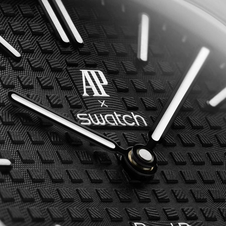 Audemers Piguet X Swatch Royal Pop "Ocho Negro"
