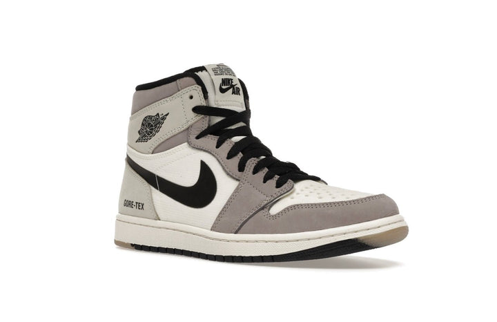 Jordan 1 High Element Gore - Tex Light Bone - Tienne Milano - SCARPE