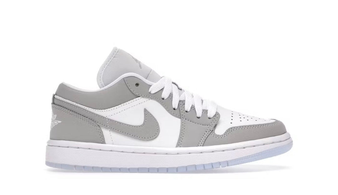 Jordan 1 Low Wolf grey (W) - Tienne Milano - 