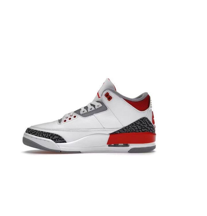 Jordan 3 Fire Red (2022) - Tienne Milano - SCARPE