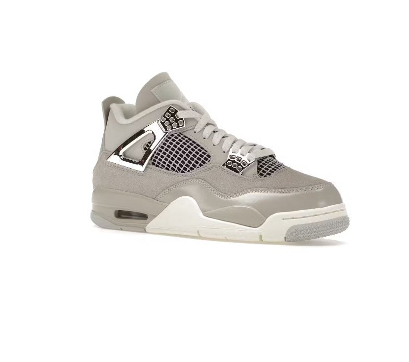 Jordan 4 Frozen Moments - Tienne Milano - 