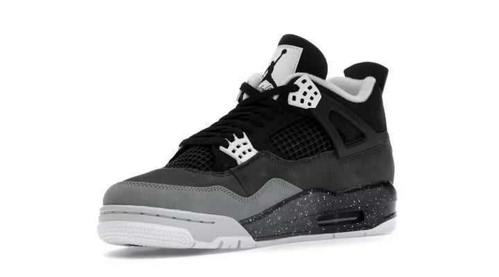 Jordan 4 Retro Fear - Tienne Milano - 