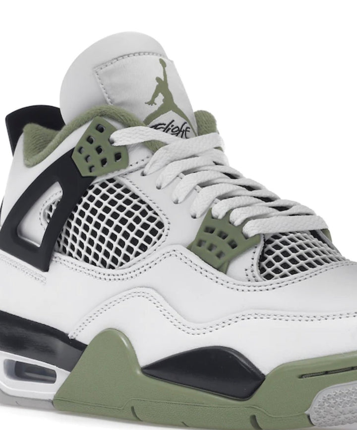 Jordan 4 Retro Seafoam (W) - Tienne Milano - 