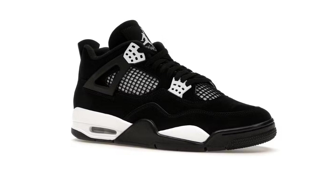 Jordan 4 Retro White Thunder - Tienne Milano - 