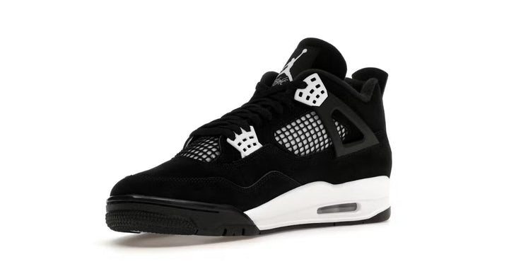 Jordan 4 Retro White Thunder - Tienne Milano - 