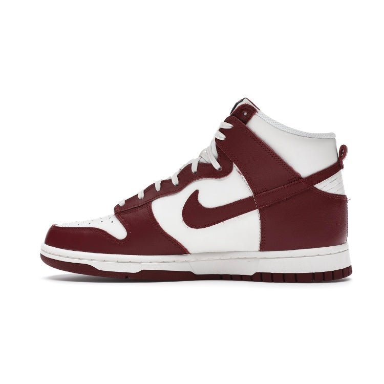 Nike Dunk High Sail Team Red (W) - Tienne Milano - SCARPE