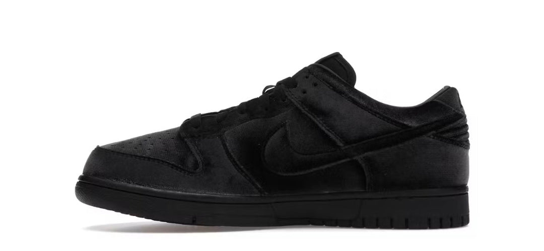 Nike Dunk low Dover Street Market Triple Black velvet - Tienne Milano - 