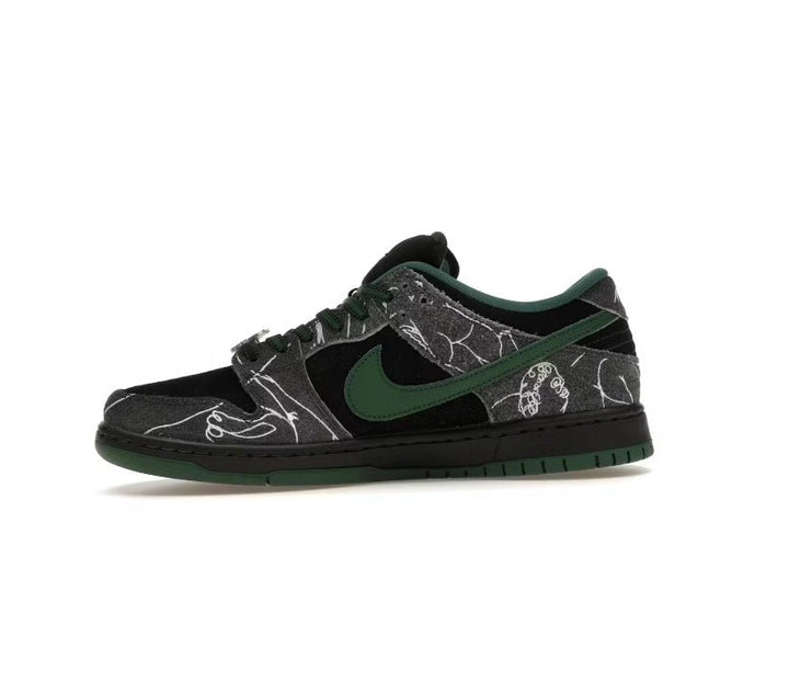 Nike SB Dunk Low Pro There Skateboards