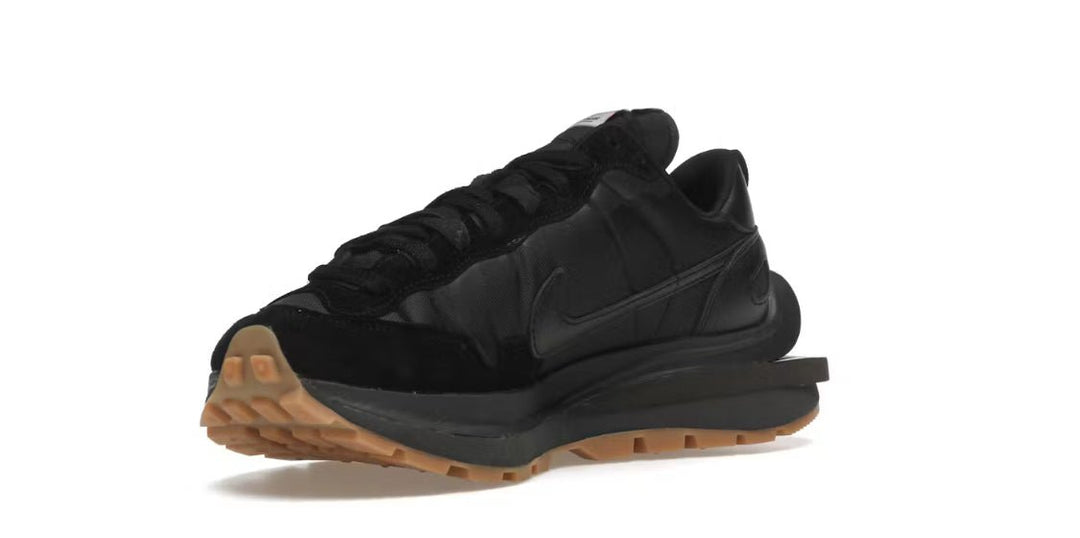 Nike Vaporwaffle Sacai Black Gum - Tienne Milano - SCARPE